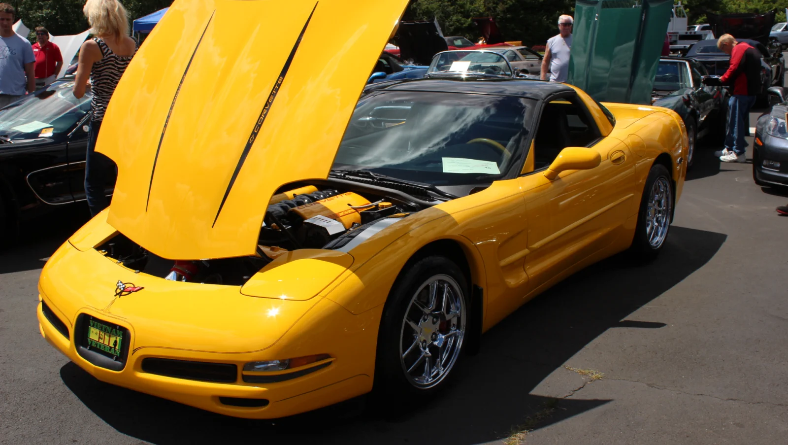 Click to Enlarge-Esc to Close Corvette Generations/C5/C5 Yellow -Huteson.webp
